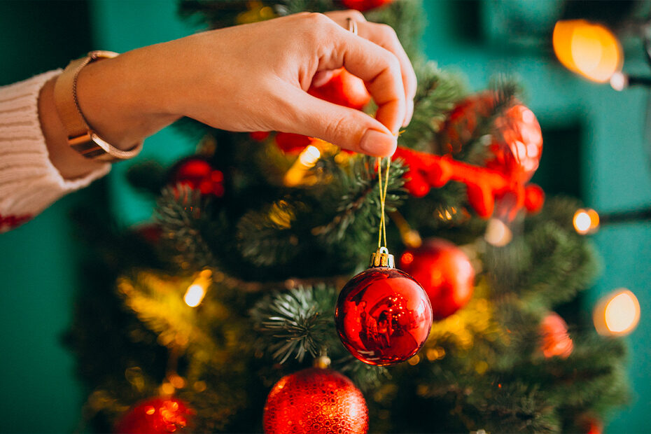 Estos trucos de decoración te ayudan a conseguir el árbol de Navidad  perfecto